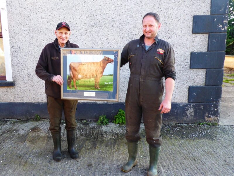 John & Michael Hunter receiving their 2019 Photographic award for Ardmore Janet 110.