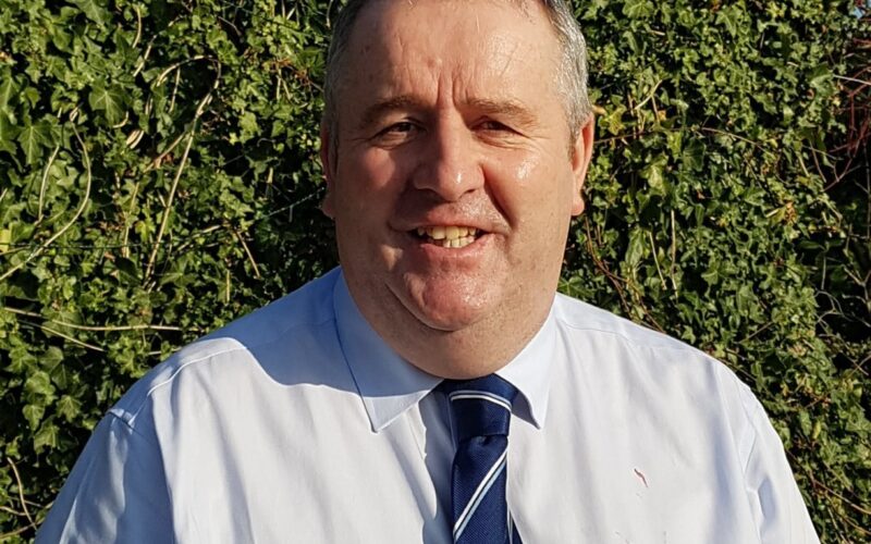 National Ayrshire Show 2019 Judge Gilmour Lawrie